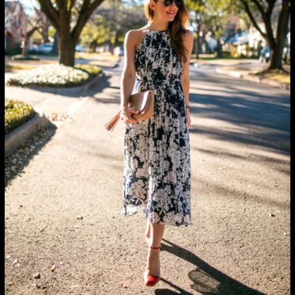 Donna Morgan “Jade” pleated chiffon midi dress - Picture 1 of 8